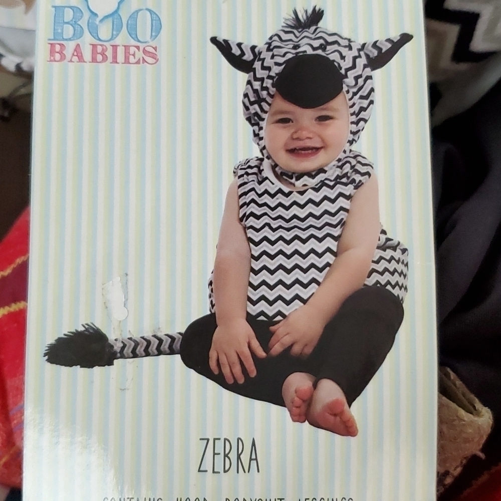 🍒NWT ZEBRA OUTFIT 9-18 MONTHS
